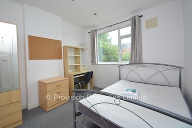 4 bed house, Kelso Gardens, Hyde Park, Leeds, LS29PS - Image 8