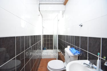 7 bed house, Brudenell Mount, Hyde Park, Leeds, LS61HT - Image 9