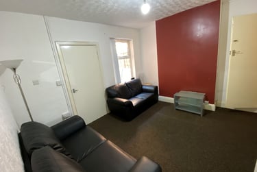 4 bed house, Teignmouth Road, Selly Oak, Selly Park, Birmingham, B297BA - Image 1