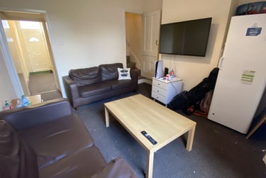 4 bed flat, Dawlish Road, Selly Oak, Selly Park, Birmingham, B297AF - Image 1