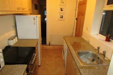 4 bed flat, Teignmouth Road, Selly Oak, Selly Park, Birmingham, B297BA - Image 3