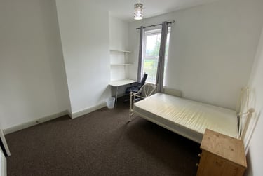 4 bed house, Montague Road, Smethwick, Bearwood, Birmingham, B664PJ - Image 4