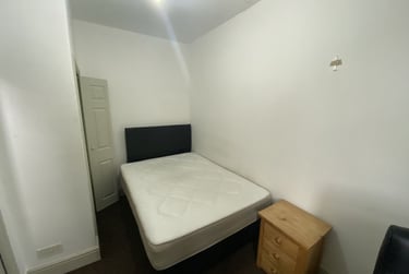 4 bed house, Montague Road, Smethwick, Bearwood, Birmingham, B664PJ - Image 8