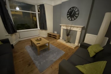 4 bed house, Station Road, Beeston, Beeston, Nottingham, NG92AY - Image 1