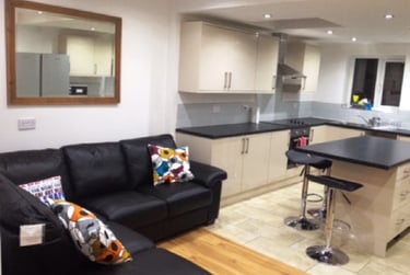 7 bed house, Arley Road, Selly Oak, Selly Park, Birmingham, B297BQ - Image 1