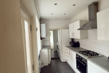 4 bed house, Link Road, Edgbaston, Hockley, Birmingham, B160EP - Image 2