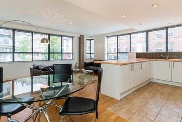 2 bed flat, Parkgate,, Arboretum, Nottingham, NG15AP - Image 2