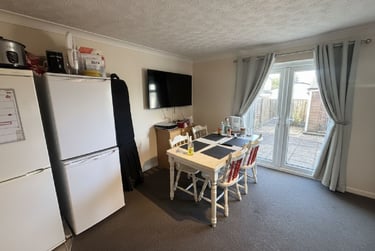 5 bed house, Saxton Close, Beeston, Beeston, Nottingham, NG92DU - Image 3