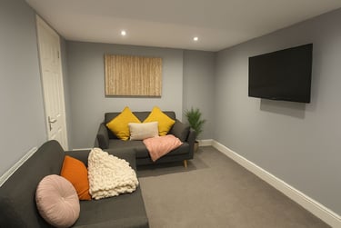 6 bed house, Alberta Terrace, Sherwood Rise, Forest Fields, Nottingham, NG76JA - Image 2