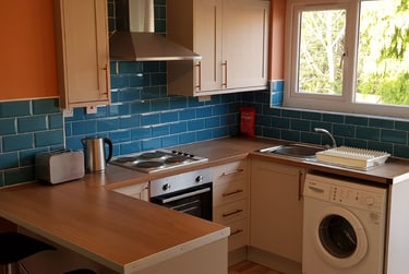 2 bed flat, Carlyle Road, Edgbaston, City Centre, Birmingham, B169BJ - Image 1