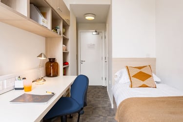 1 bed house, Bristol St - Classic Ensuite,, City Centre, Birmingham, B57AH - Image 1