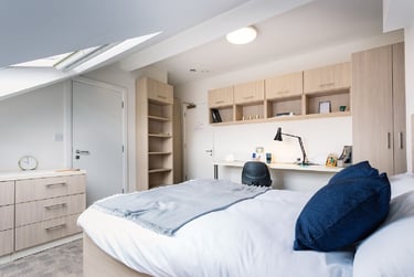 1 bed house, Bristol St - Deluxe Ensuite,, City Centre, Birmingham, B57AH - Image 1