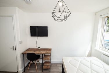 6 bed house, Raddlebarn Court, Selly Oak, Selly Park, Birmingham, B296HE - Image 12