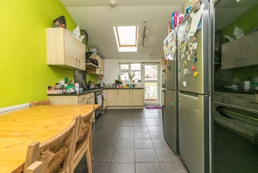 6 bed house, Gibbins Road, Selly Oak, Selly Oak, Birmingham, B296QR - Image 2