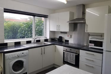 4 bed house, Rachel Gardens, Selly Oak, Selly Park, Birmingham, B296NY - Image 1