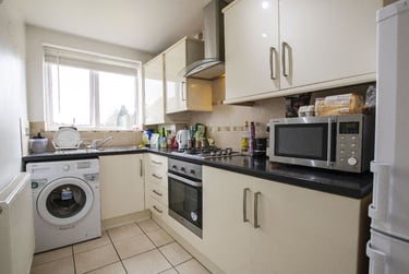 2 bed flat, Blenheim Court, Harborne, Harborne, Birmingham, B179TL - Image 5