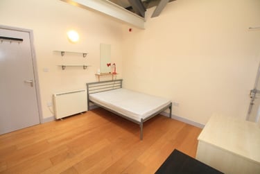 2 bed flat, Foxrose Court, Sneinton, Hockley, Nottingham, NG31JB - Image 8