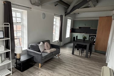 3 bed flat, Foxrose Court, Sneinton, Hockley, Nottingham, NG31JB - Image 3