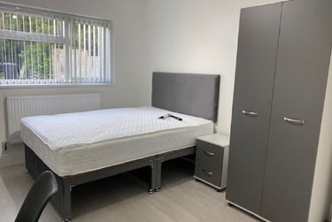 5 bed house, Warwick Avenue, Beeston, Lenton Abbey, Nottingham, NG92HQ - Image 2