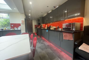 7 bed house, Tiverton Road (D), Selly Oak, Selly Park, Birmingham, B296DA - Image 1