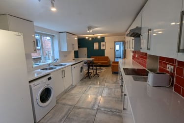 6 bed house, Teignmouth Road (D), Selly Oak, Selly Park, Birmingham, B297BA - Image 5