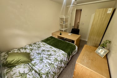 1 bed house, Heeley Road (F), Selly Oak, Selly Park, Birmingham, B296EN - Image 12