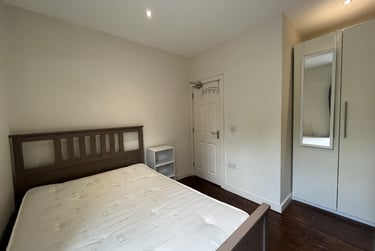 1 bed house, Derby Grove (S), Lenton, Radford, Nottingham, NG71PE - Image 7