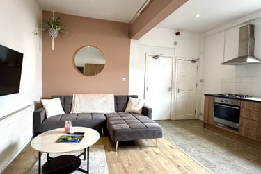 1 bed flat, A Peveril Street (Room 1), Arboretum, Radford, Nottingham, NG74AH - Image 2