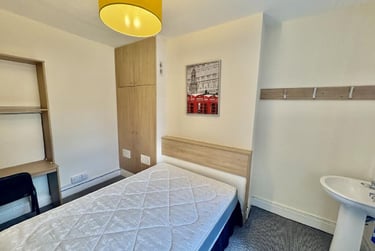 6 bed house, Watkin Street,, Hockley, Nottingham, NG31DL - Image 10