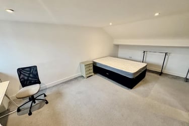 6 bed house, Watkin Street,, Hockley, Nottingham, NG31DL - Image 5