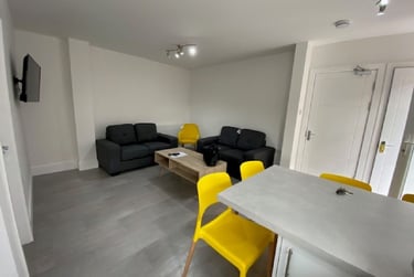 5 bed house, Warwick Avenue (D), Beeston, Lenton Abbey, Nottingham, NG92HQ - Image 5