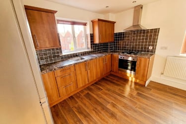 3 bed flat, F7 Bwas 205 Alfreton Rd,, Radford, Nottingham, NG73NW - Image 2