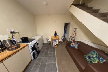 2 bed house, Bristol Rd (D), Selly Oak, Selly Park, Birmingham, B296BQ - Image 2