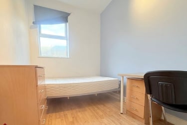 8 bed house, Alfreton Road,, Radford, Nottingham, NG73NS - Image 9