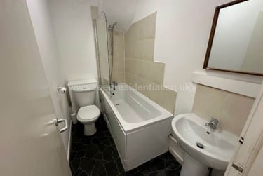 6 bed house, Frederick Grove, Lenton, Lenton, Nottingham, NG71SG - Image 8