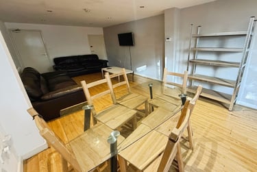 6 bed house, Frederick Grove, Lenton, Lenton, Nottingham, NG71SG - Image 4