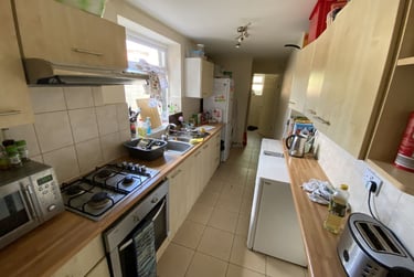 6 bed house, Dawlish Road, Selly Oak, Selly Park, Birmingham, B297AS - Image 2