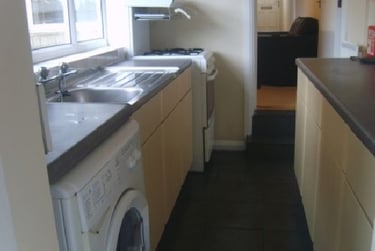 4 bed house, Tiverton Road, Selly Oak, Selly Park, Birmingham, B296BS - Image 1