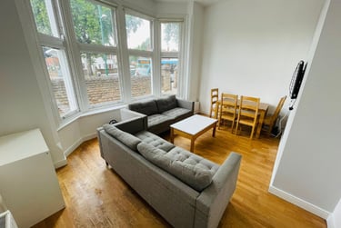 8 bed flat, Derby Road, Lenton, Lenton, Nottingham, NG71QN - Image 2