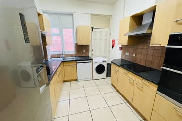 8 bed flat, Derby Road, Lenton, Lenton, Nottingham, NG71QN - Image 4