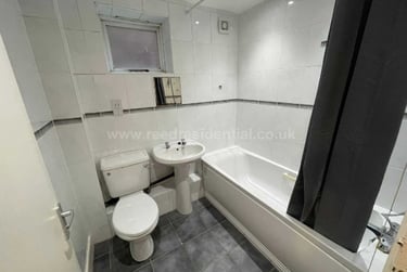 4 bed flat, Chapel Court, Lenton, Lenton, Nottingham, NG71HP - Image 8