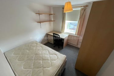 4 bed flat, Chapel Court, Lenton, Lenton, Nottingham, NG71HP - Image 8