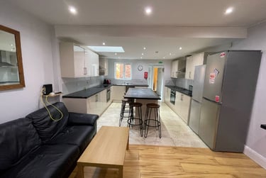 7 bed house, Teignmouth Road, Selly Oak, Selly Park, Birmingham, B297AY - Image 3