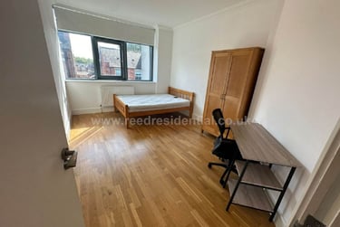 4 bed flat, B Arthur Avenue, Lenton, Lenton, Nottingham, NG72HE - Image 5