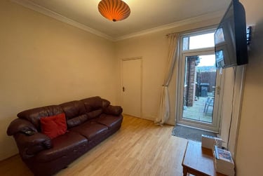4 bed house, Warwards Lane, Selly Oak, Selly Park, Birmingham, B297QR - Image 2