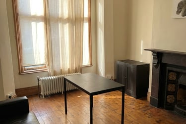 5 bed house, Hope Drive, The Park, Lace Market, Nottingham, NG71DL - Image 1