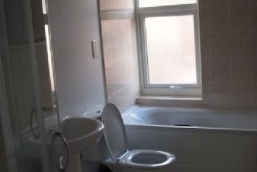 6 bed house, Dale Road, Selly Oak, Selly Park, Birmingham, B296AG - Image 2