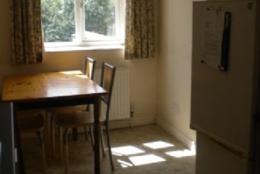 2 bed flat, Exeter House, Selly Oak, Selly Park, Birmingham, B296ES - Image 4