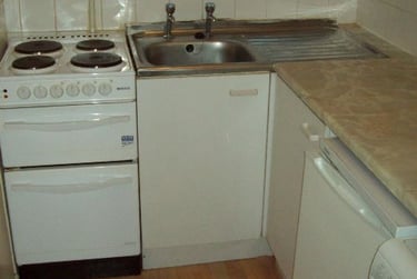 2 bed house, Weoley Court,, Selly Oak, Birmingham, B296NH - Image 4