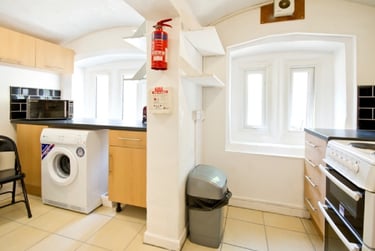 5 bed house, Forest Road West F 1, Arboretum, Arboretum, Nottingham, NG74ER - Image 4